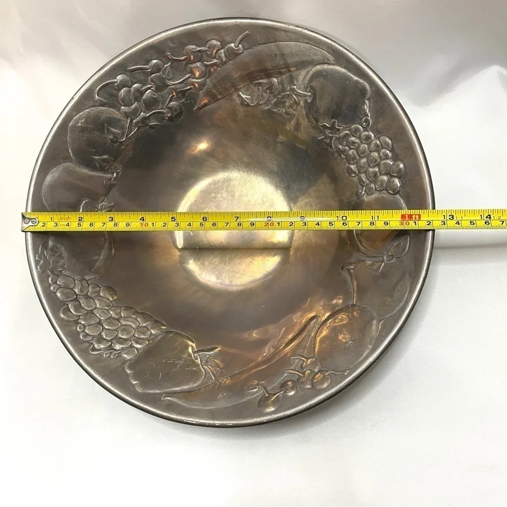 The Wilton Company fruit bowl